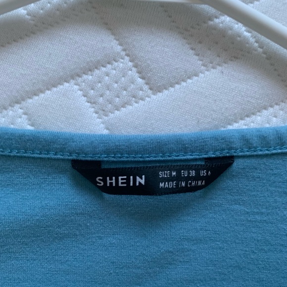 cute trendy crop top - Picture 2 of 2